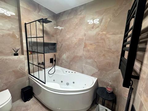 квартира за адресою Андрія Верхогляда вул. (Михайла Драгомирова), 11