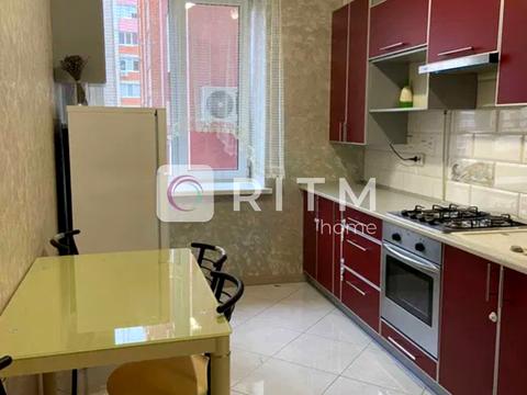 квартира за адресою Зоряна вул., 6