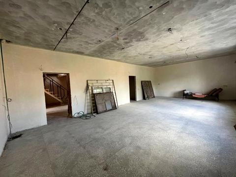 комерційна за адресою Таращанська вул., 143