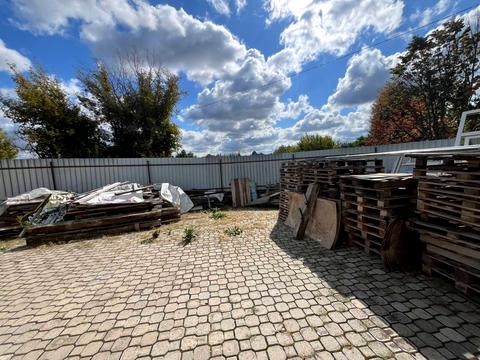 комерційна за адресою Таращанська вул., 143