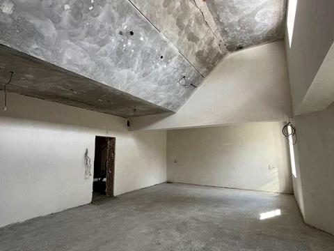 комерційна за адресою Таращанська вул., 143