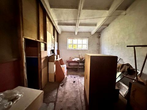 комерційна за адресою Колгоспна, 2в