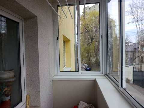 квартира за адресою Листопадна вул., 8