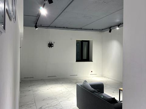 комерційна за адресою Назара Небожинського вул. (Павлюченка), 16а