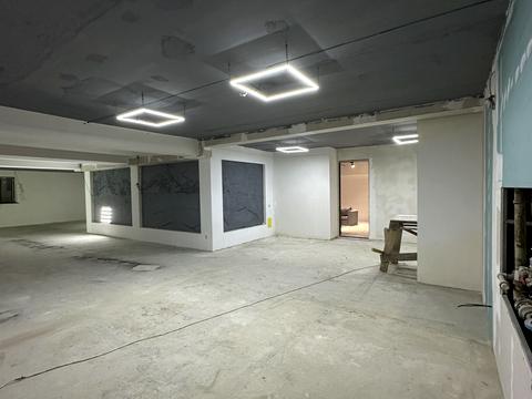 комерційна за адресою Назара Небожинського вул. (Павлюченка), 16а