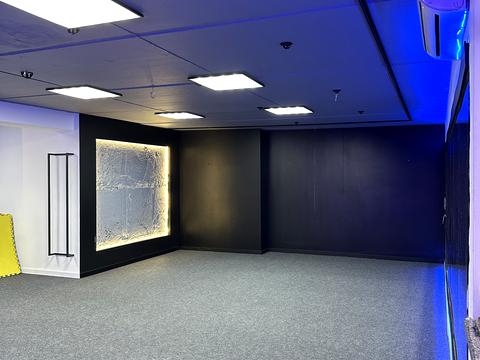 комерційна за адресою Назара Небожинського вул. (Павлюченка), 16а