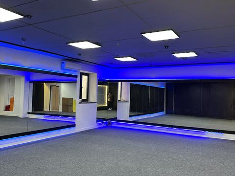 комерційна за адресою Назара Небожинського вул. (Павлюченка), 16а