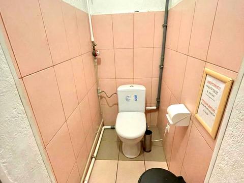 комерційна за адресою Богдана Хмельницького вул., 9