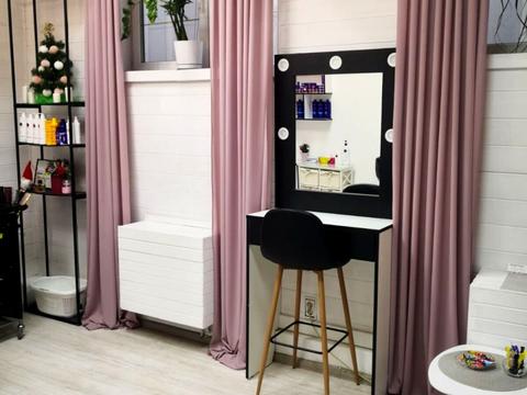 комерційна за адресою Богдана Хмельницького вул., 9