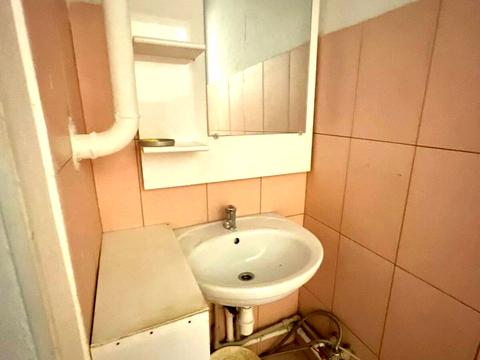 комерційна за адресою Богдана Хмельницького вул., 9