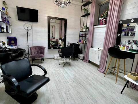 комерційна за адресою Богдана Хмельницького вул., 9