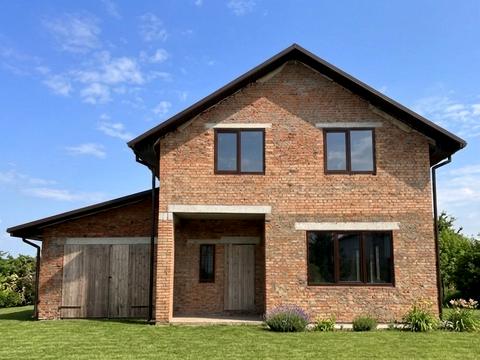 будинок за адресою Український