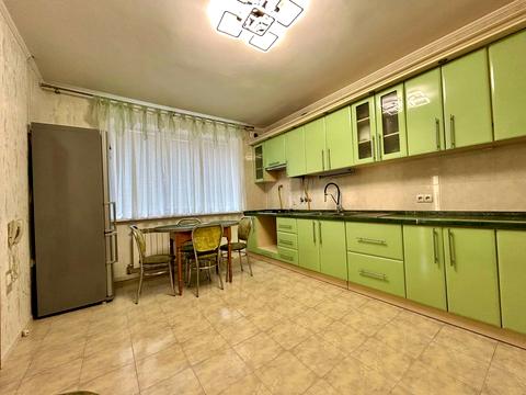 дом по адресу Левка Ревуцкого ул., 5