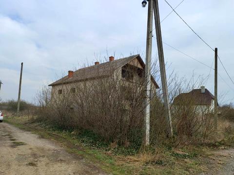 дом по адресу Яноша Ареня