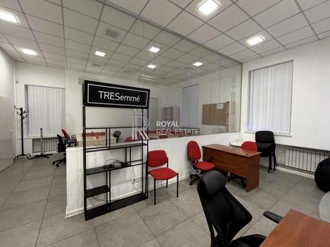 комерційна за адресою Лютеранська вул., 6-Б