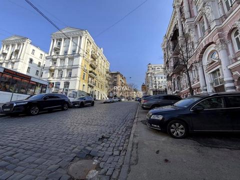 коммерческая по адресу Лютеранская ул., 6-Б
