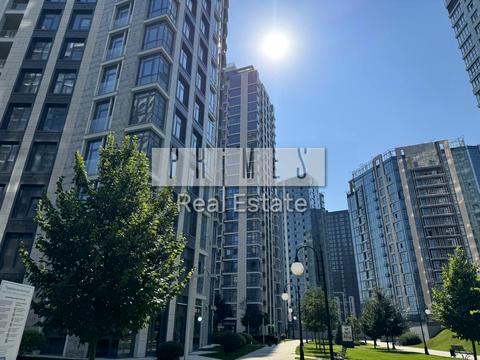 паркомісце за адресою Андрія Верхогляда вул. (Михайла Драгомирова), 11-В