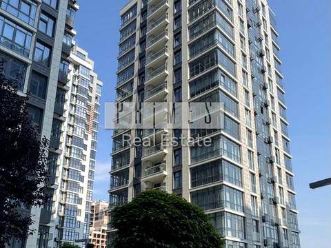 паркомісце за адресою Андрія Верхогляда вул. (Михайла Драгомирова), 11-В