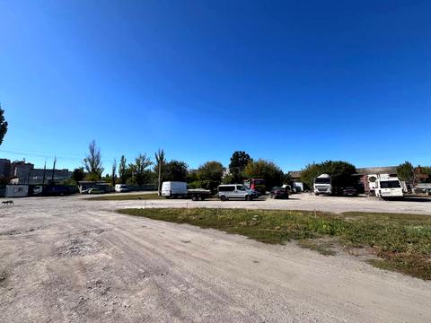 комерційна за адресою Молодіжна вул., 22