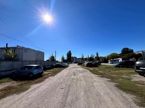 комерційна за адресою Молодіжна вул., 22