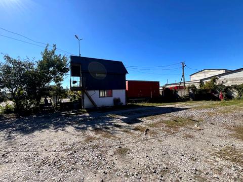 комерційна за адресою Молодіжна вул., 22