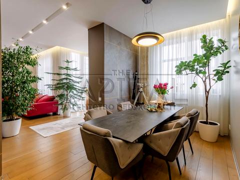 квартира по адресу Академика Филатова ул., 2/1