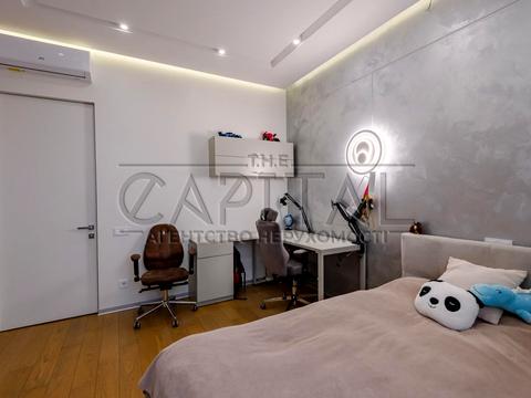 квартира по адресу Академика Филатова ул., 2/1