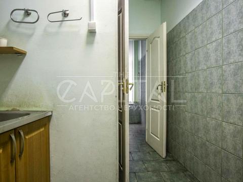 комерційна за адресою Іоанна Павла II вул. (Патріса Лумумби), 3