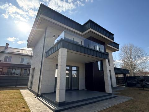 будинок за адресою Центральна вул.