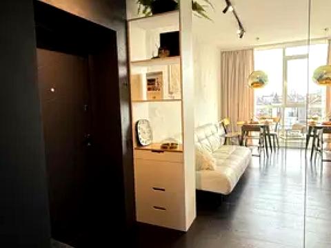 квартира за адресою Михайла Грушевського вул., 2