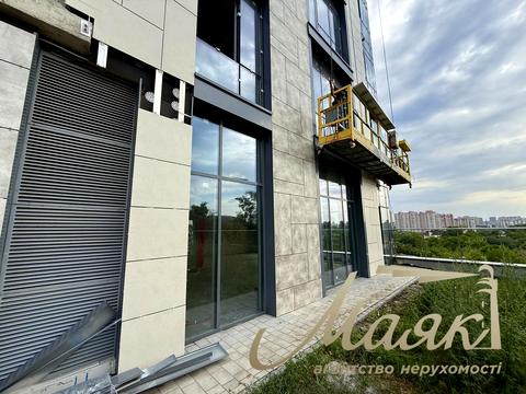 комерційна за адресою Андрія Верхогляда вул. (Михайла Драгомирова), (7 черга (будинок 3))