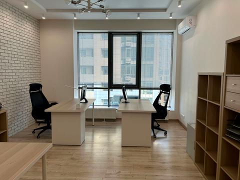 комерційна за адресою Трускавецька вул., 6-В