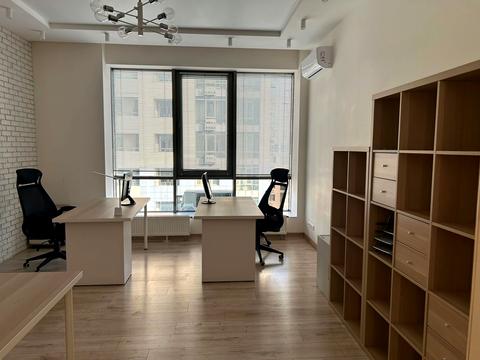 комерційна за адресою Трускавецька вул., 6-В