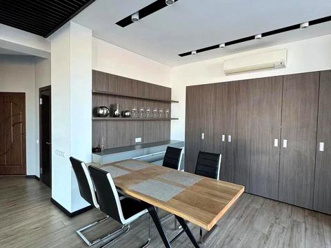 комерційна за адресою Цехова вул., 1