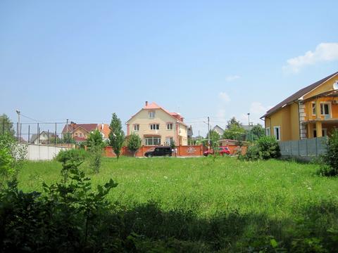 ділянка за адресою Зоряна вул.