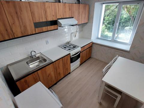 квартира за адресою Героїв України просп. (Героїв Сталінграду), 20-Б