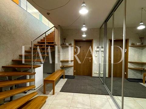 квартира за адресою Анни Ахматової вул., 13