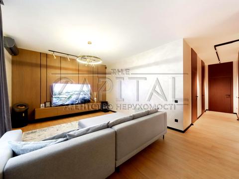 дом по адресу Молодіжна, 11