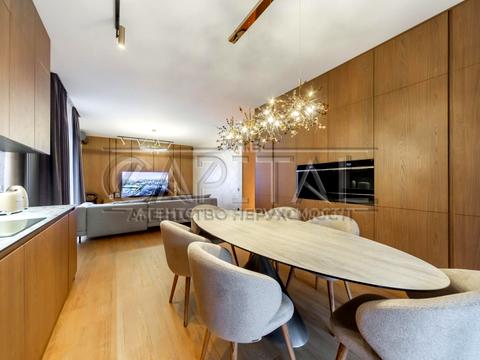 будинок за адресою Молодіжна, 11