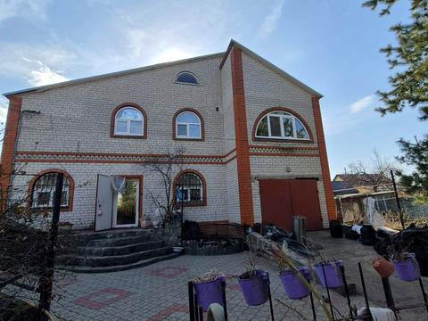 дом по адресу Центральна