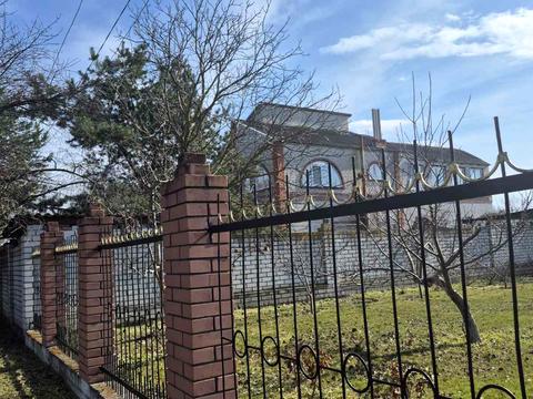 будинок за адресою Центральна