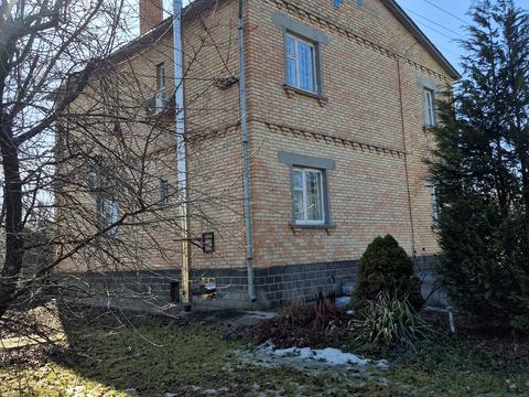 будинок за адресою Дачна