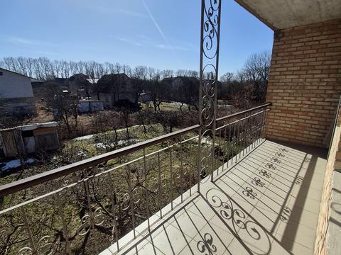 будинок за адресою Дачна