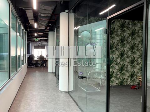 комерційна за адресою Басейна вул., 4а