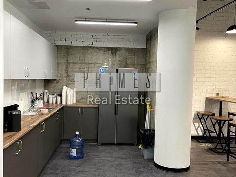 комерційна за адресою Басейна вул., 4а