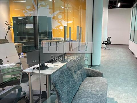 комерційна за адресою Басейна вул., 4а