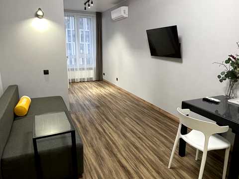 квартира за адресою Зарічна вул., 4к1