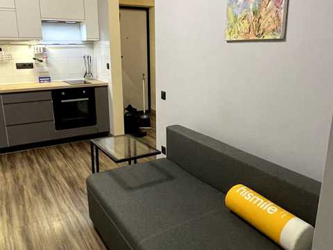 квартира за адресою Зарічна вул., 4к1