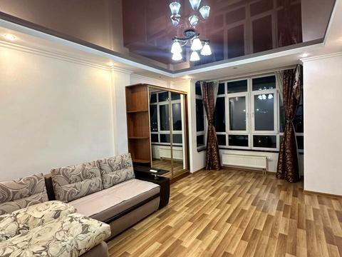 квартира за адресою Гетьмана Івана Мазепи вул. (Топольна), 1