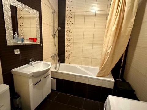 квартира за адресою Гетьмана Івана Мазепи вул. (Топольна), 1